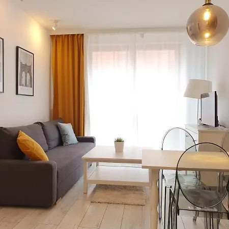 Apartment Apartament Aura Z Parkingiem
